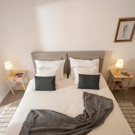 Mannequin - Contemporary With Garage, Sea View And Fast Wifi Apartment