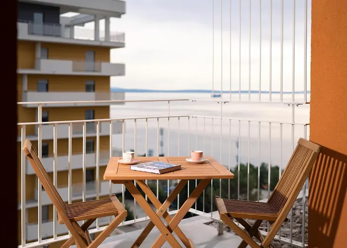 Mannequin - Contemporary With Garage, Sea View And Fast Wifi
