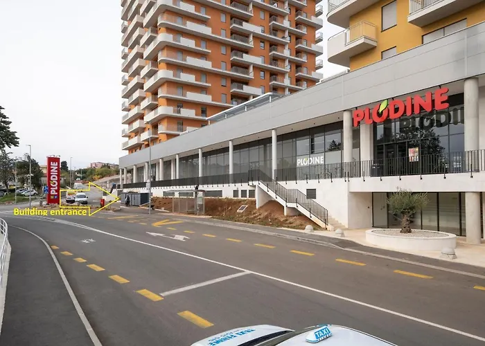 Mannequin - Contemporary With Garage, Sea View And Fast Wifi