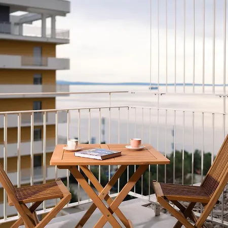 Mannequin - Contemporary With Garage, Sea View And Fast Wifi